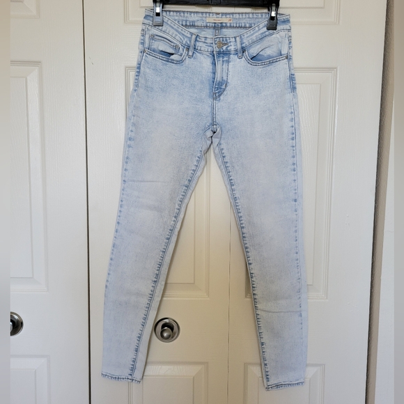 LEVI'S light wash skinny jeans - Picture 2 of 8